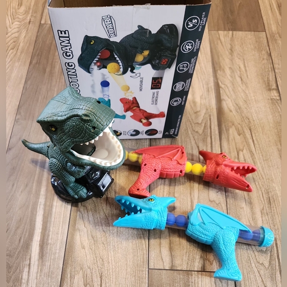 Dinosaur Shooting Game - Picture 5 of 9